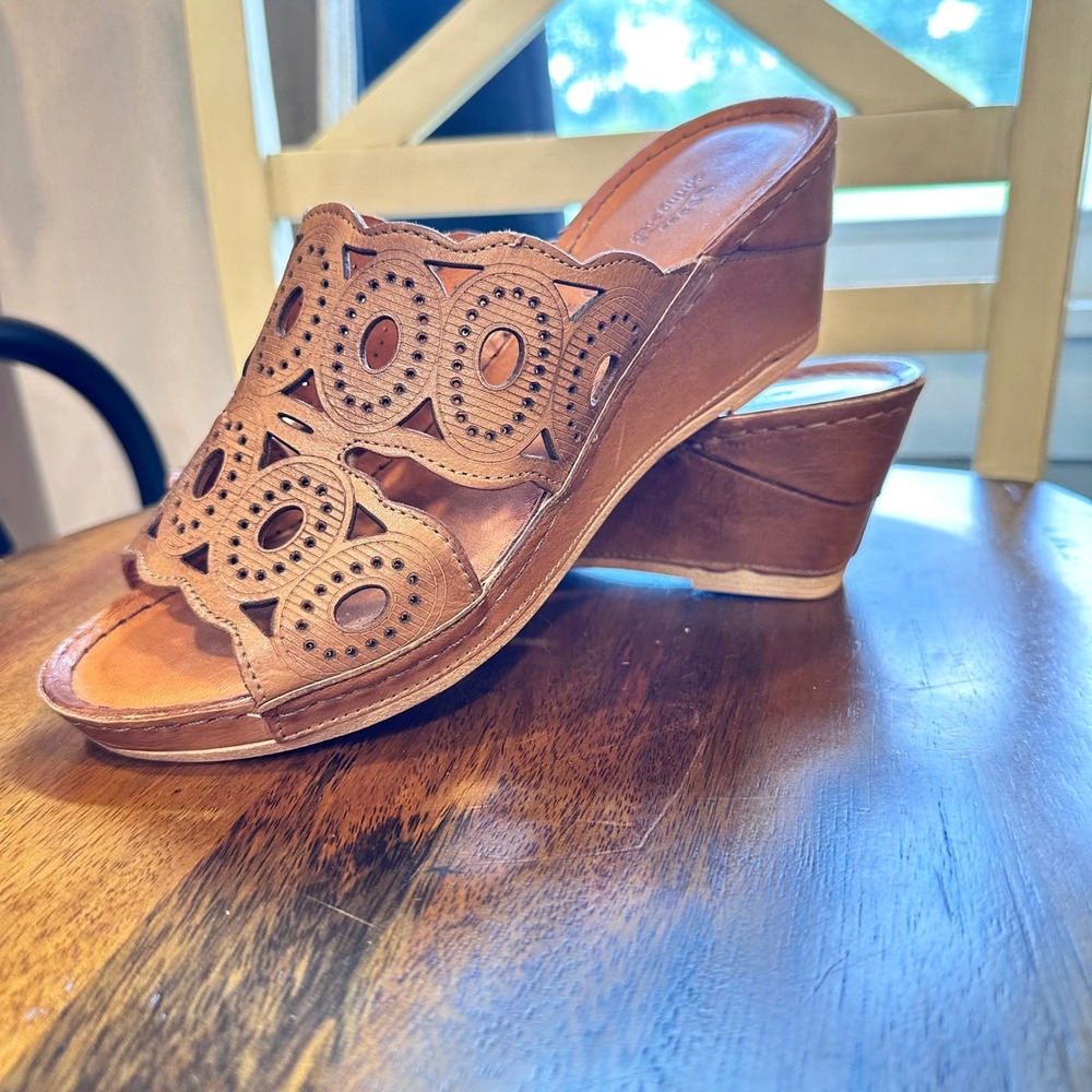 Spring Step Wedge Sandals Womens 40 Brown Leather Laser Cut Perforated Slip On